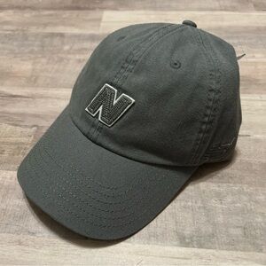NWT New Balance Unisex Embroidered N Logo Baseball Hat Size One Size (Gray)